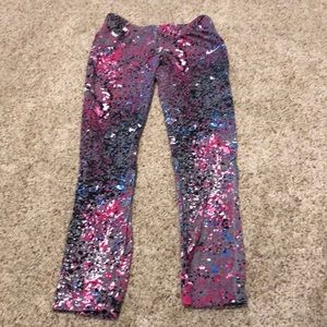 Girls Nike leggings